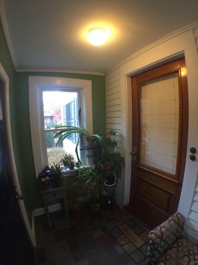 Building Photo - 5 Linwood Rd