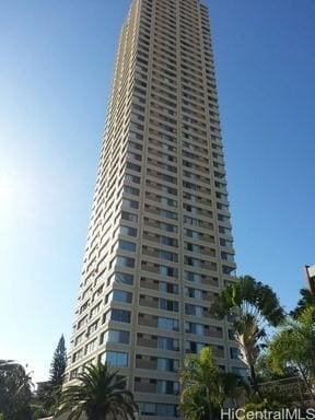 Building Photo - 1060 Kamehameha Hwy