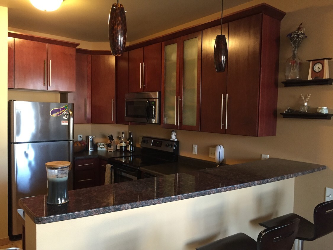 Foto principal - 320 S Baldwin St