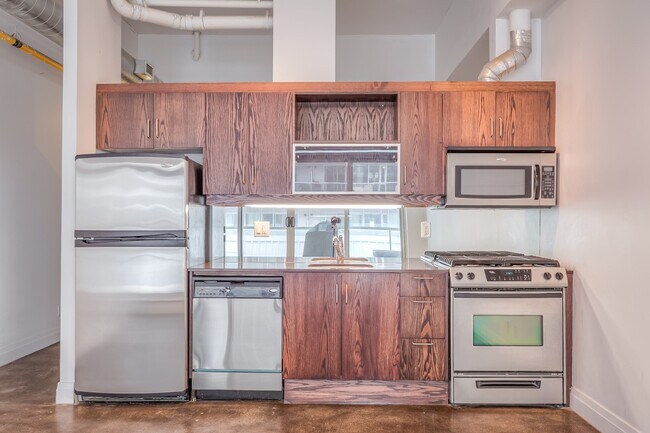 Photo du bâtiment - 233 Carlaw Ave