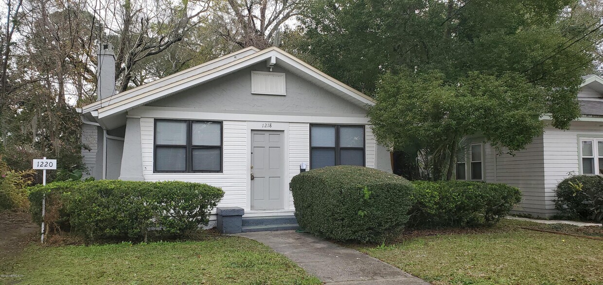 Foto principal - 1218 Challen Ave