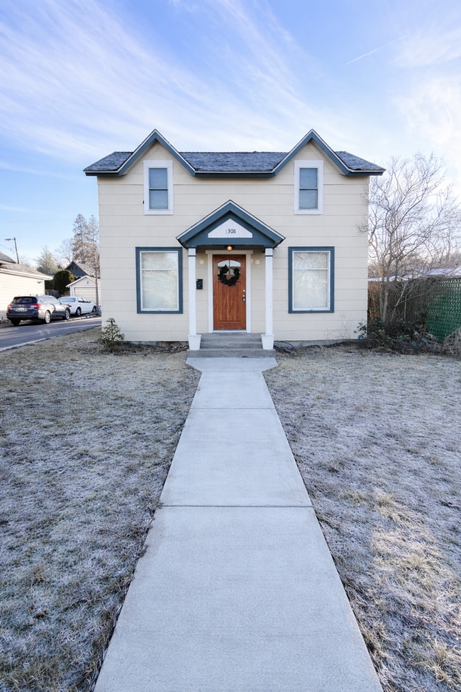 Building Photo - 1308 E 11th Ave