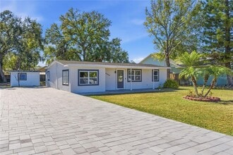 Building Photo - 8902 W Norfolk St