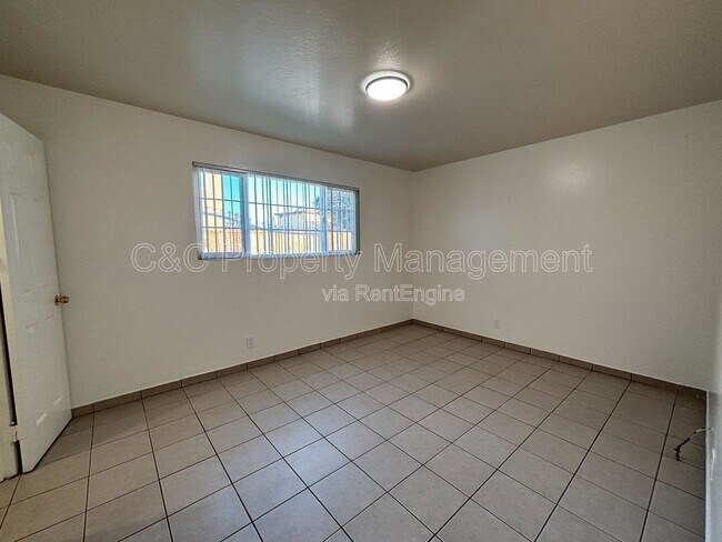 Foto del edificio - 27808 Huntwood Ave