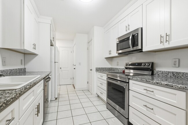 Building Photo - 1174 Village Creek Ln
