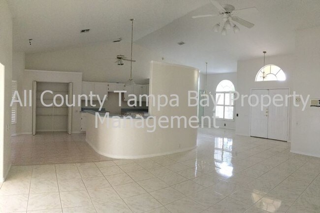 Building Photo - 8844 Kilmer Way