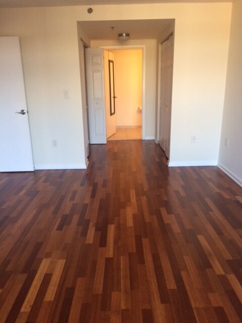 Foto del edificio - 700 1st St