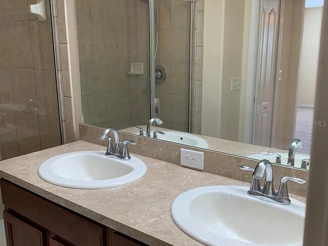 Foto del edificio - 3158 Rodrick Cir