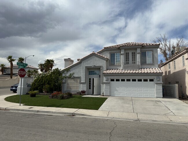 Building Photo - 9156 Sangria Ln