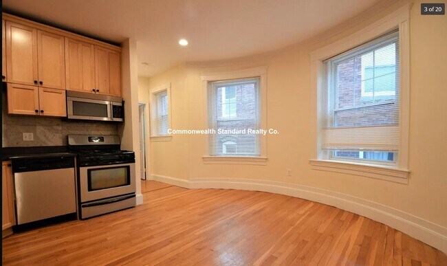 Foto del edificio - 191 Winthrop Rd