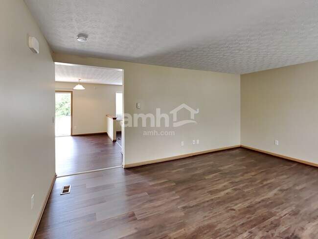 Building Photo - 8174 Creekstone Lane
