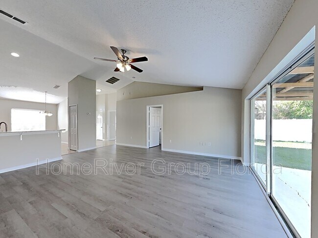Building Photo - 31 Altera Ct