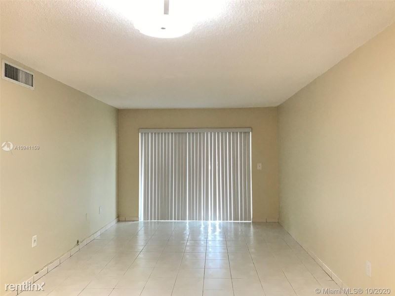 Primary Photo - 10300 Coral Way