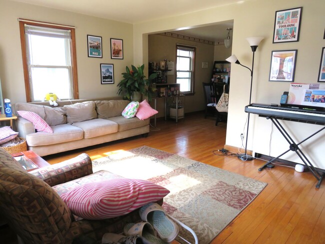 Building Photo - 620-622 Ripley Ave