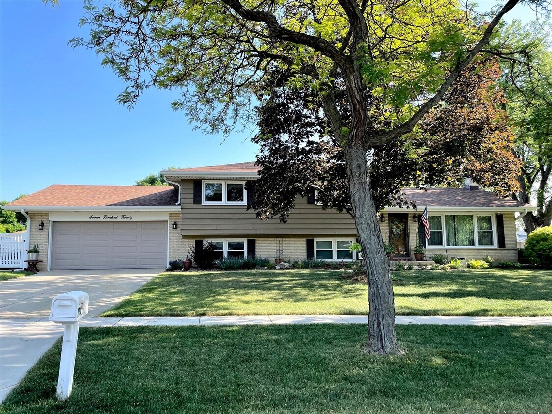 Foto principal - 720 Preston Ln