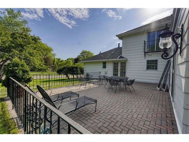 Foto del edificio - 5721 Londonderry Rd