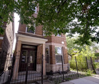 Building Photo - 2255 S Whipple St