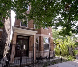 Building Photo - 2255 S Whipple St