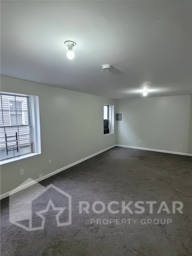 Foto del edificio - 239 Lehigh Ave