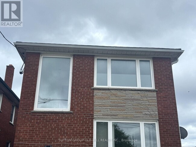 Building Photo - 85A Evans Ave.