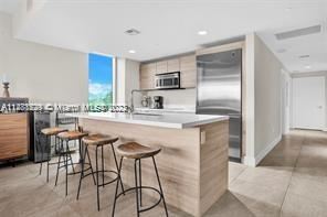 Building Photo - 3 br, 3 bath Condo - 16385 Biscayne Blvd U...