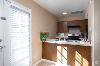 Interior Photo - Eagle Creek