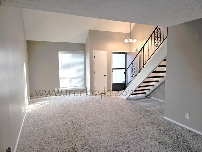 Foto del edificio - 10176 Haskins St