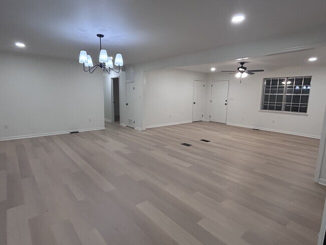 Foto del edificio - 103 Cottonwood Ave