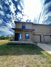 Building Photo - 105 Homonu Ct