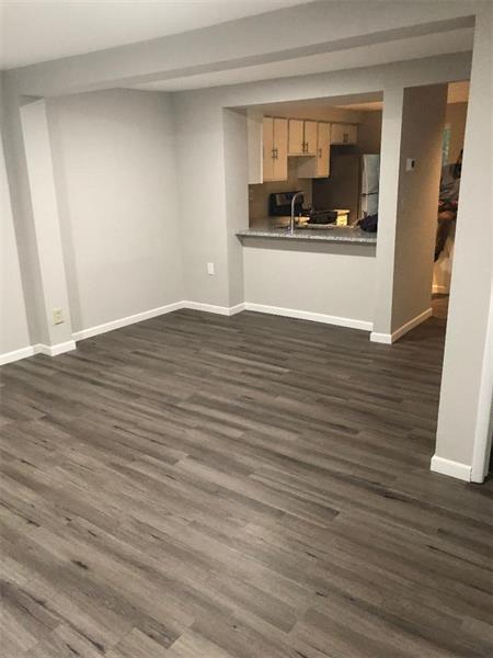 Foto del edificio - 864 Regal Path Ln