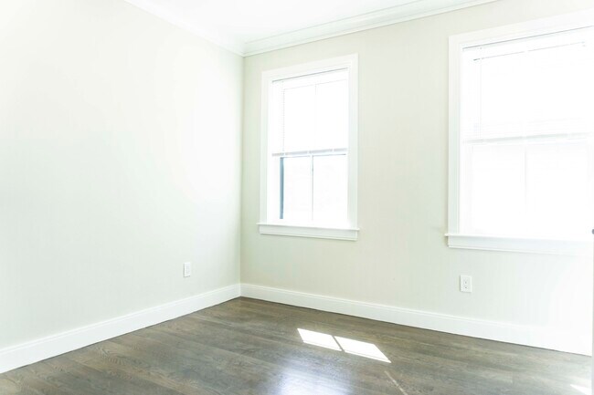 Foto del edificio - 81 Linden St