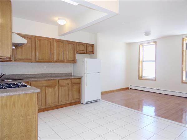 Foto del edificio - 1762 64th St