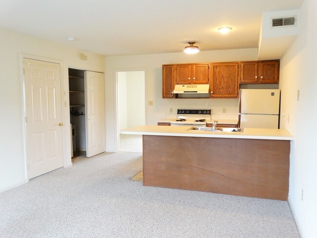 Building Photo - 205 Miller Rd