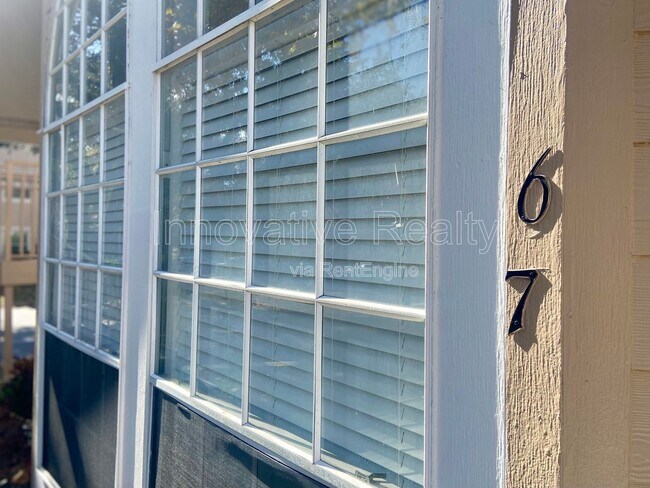 Foto del edificio - 615 Richland Ct