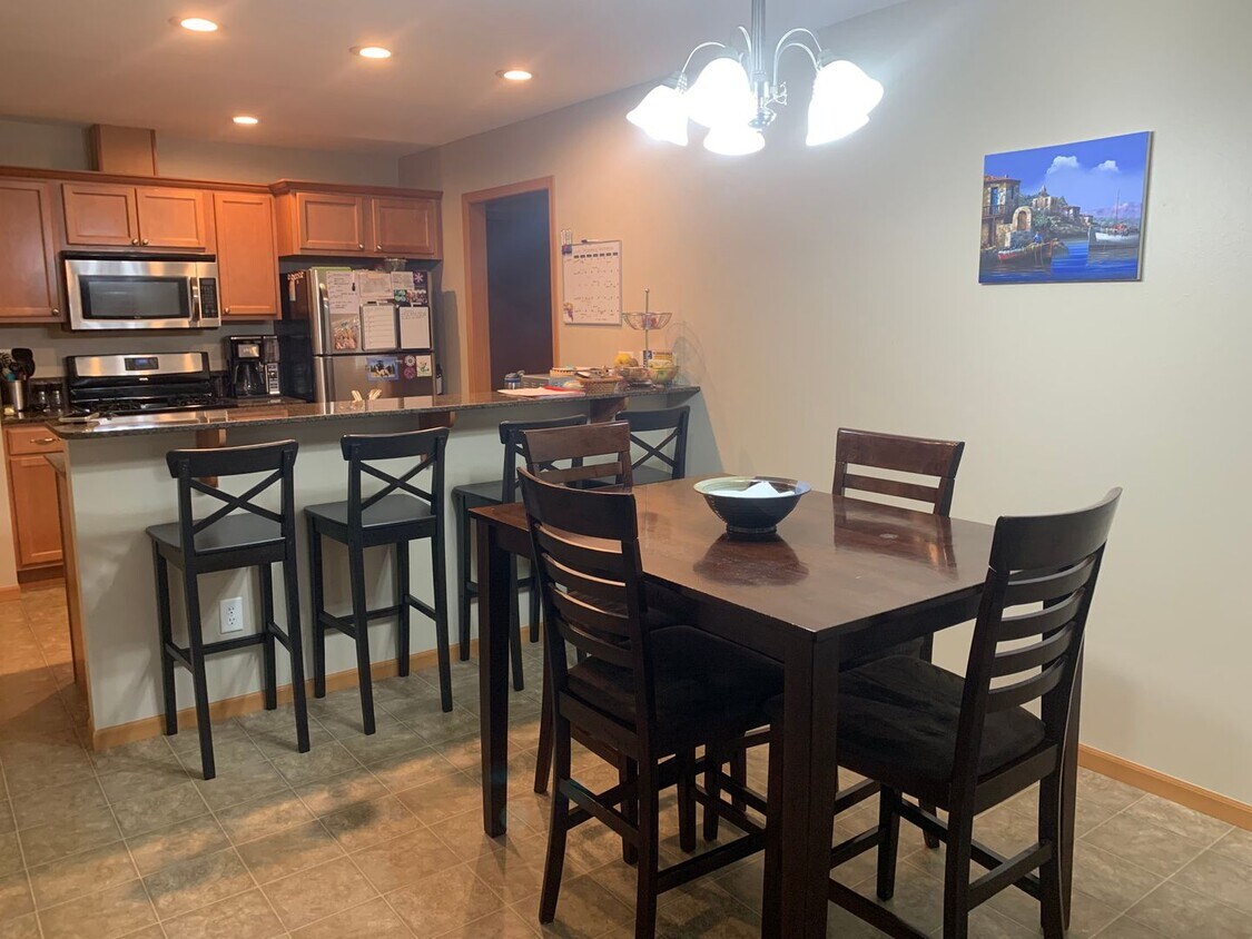 Primary Photo - Modern and stylish 3 bedroom home in Lovely Neighborhood