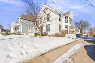 Building Photo - 170 Marion Ave