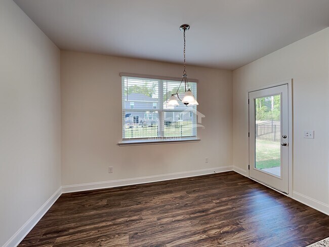 Foto del edificio - 3264 Brierhill Rd