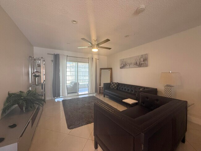 Foto del edificio - 3406 NW 49th Ave