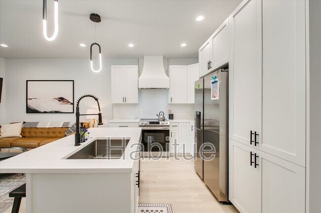 Foto del edificio - 2940 Davis St