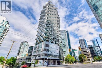 Building Photo - 620 Cardero St