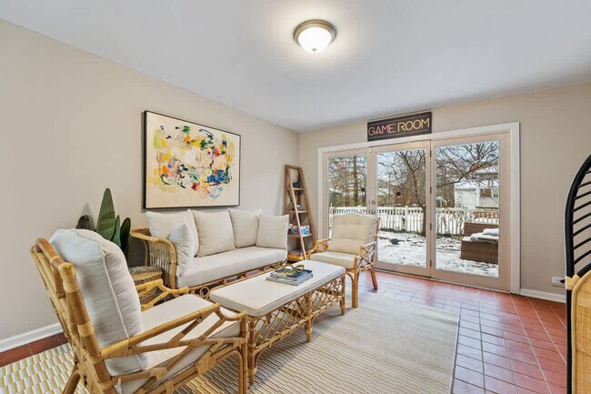 Building Photo - 1601 183rd St