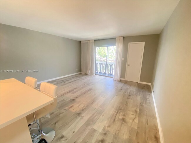 Building Photo - 200 Galen Dr