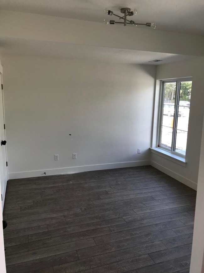 Building Photo - 2968 Richmond View Ct