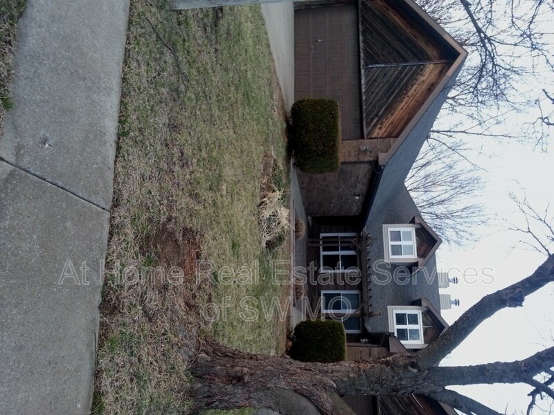Foto principal - 3203 W Hanover St