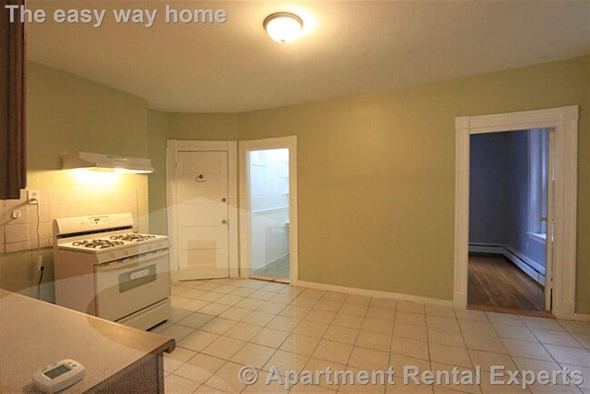 Photo - 119 Harvard St Apartment