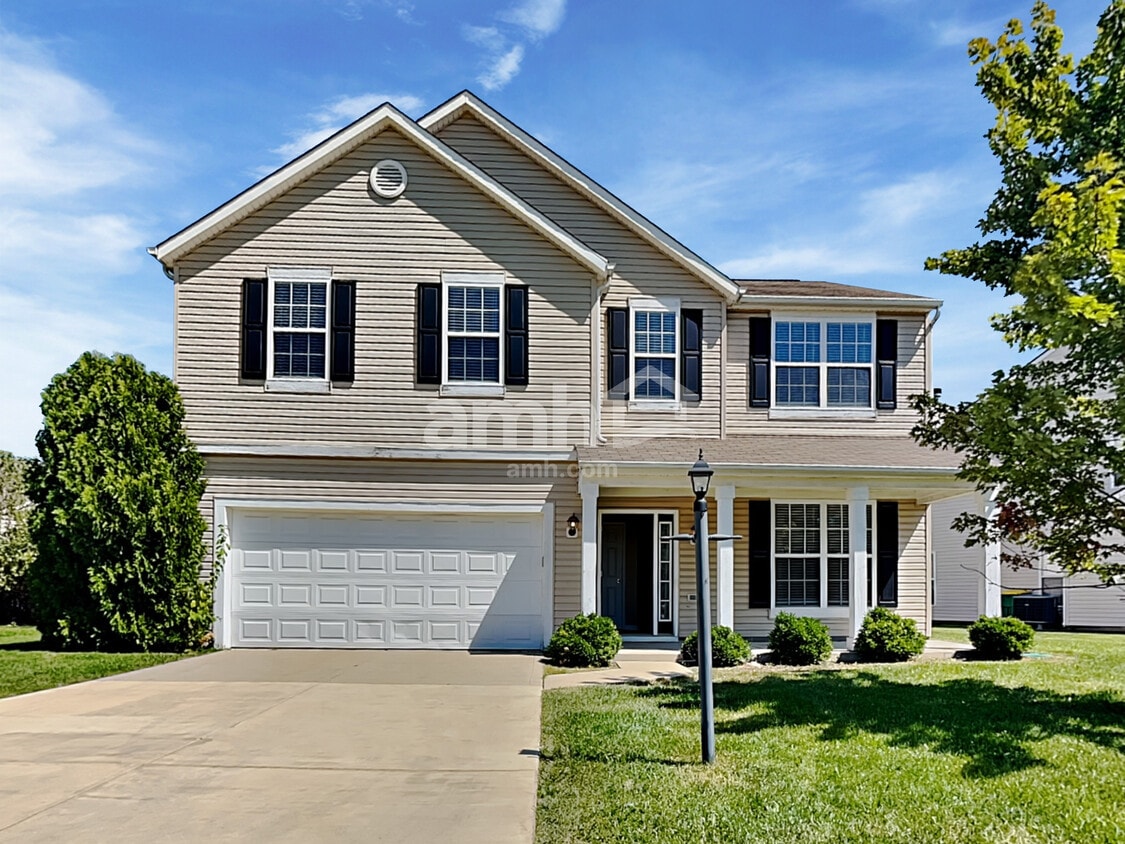 Primary Photo - 12134 Carriage Stone Dr