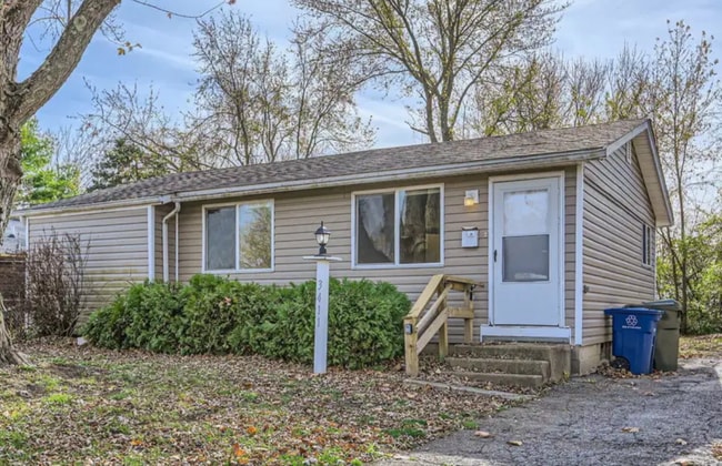 Building Photo - 3411 Clarkston Ave