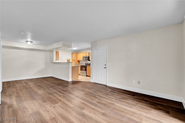 Foto del edificio - 5055 W Hacienda Ave
