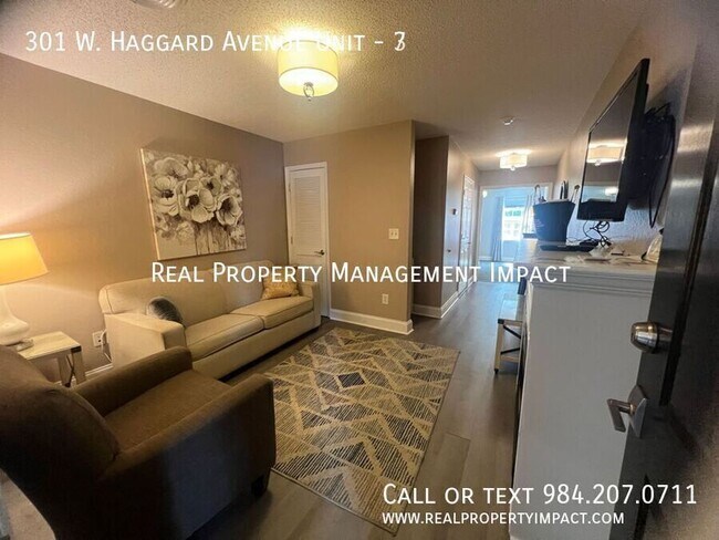 Foto del edificio - 301 W Haggard Ave