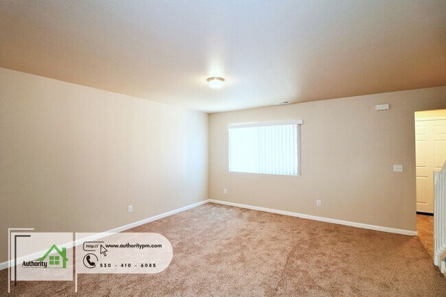 Foto del edificio - 2750 Shasta View Dr